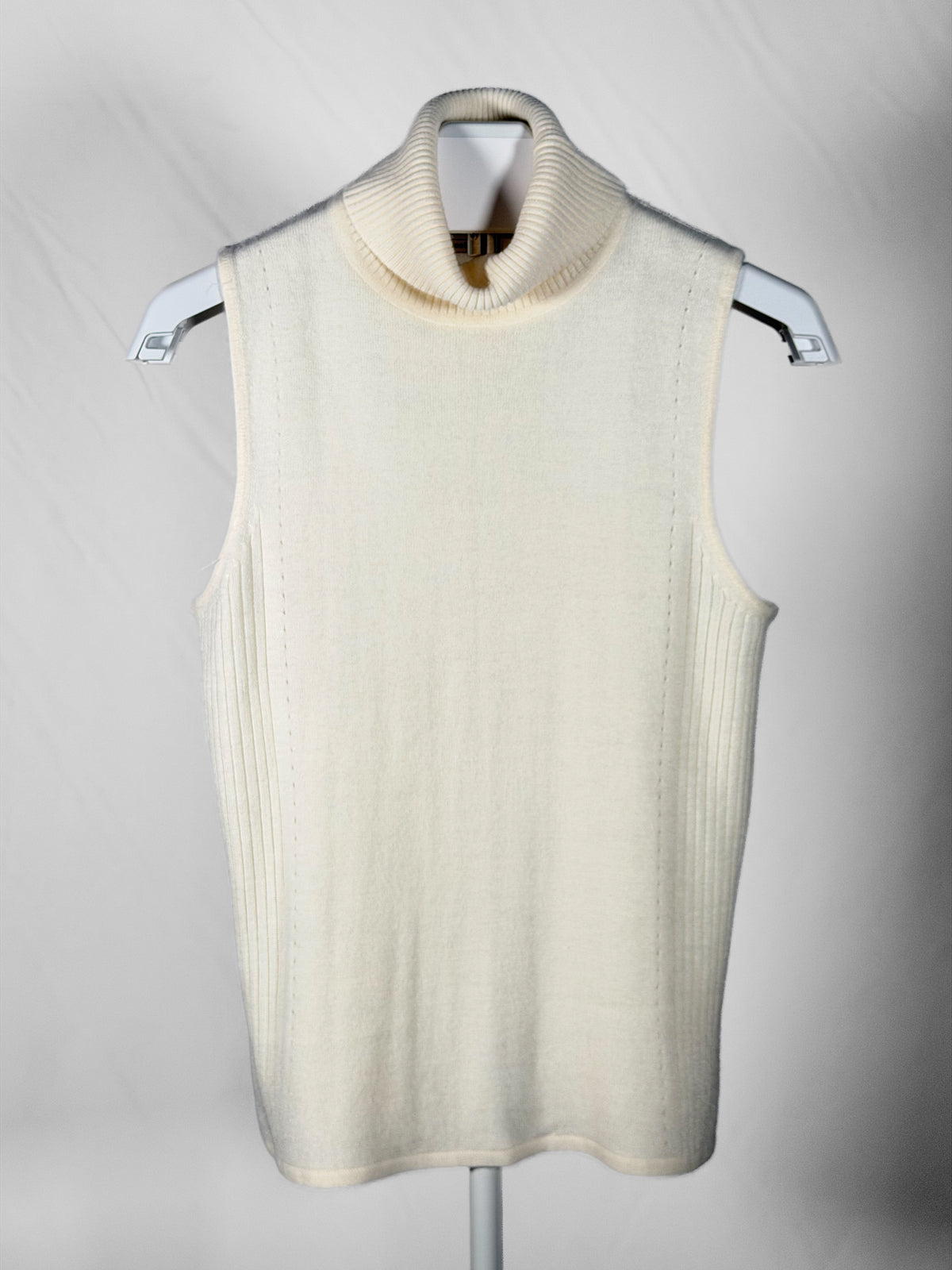 Vintage 90s Kathie Lee cream sleeveless turtleneck sweater