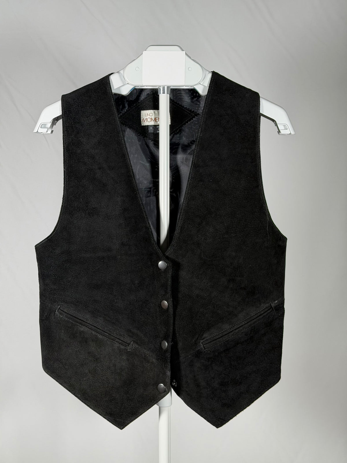 Vintage 90s Uno Momento black genuine suede vest
