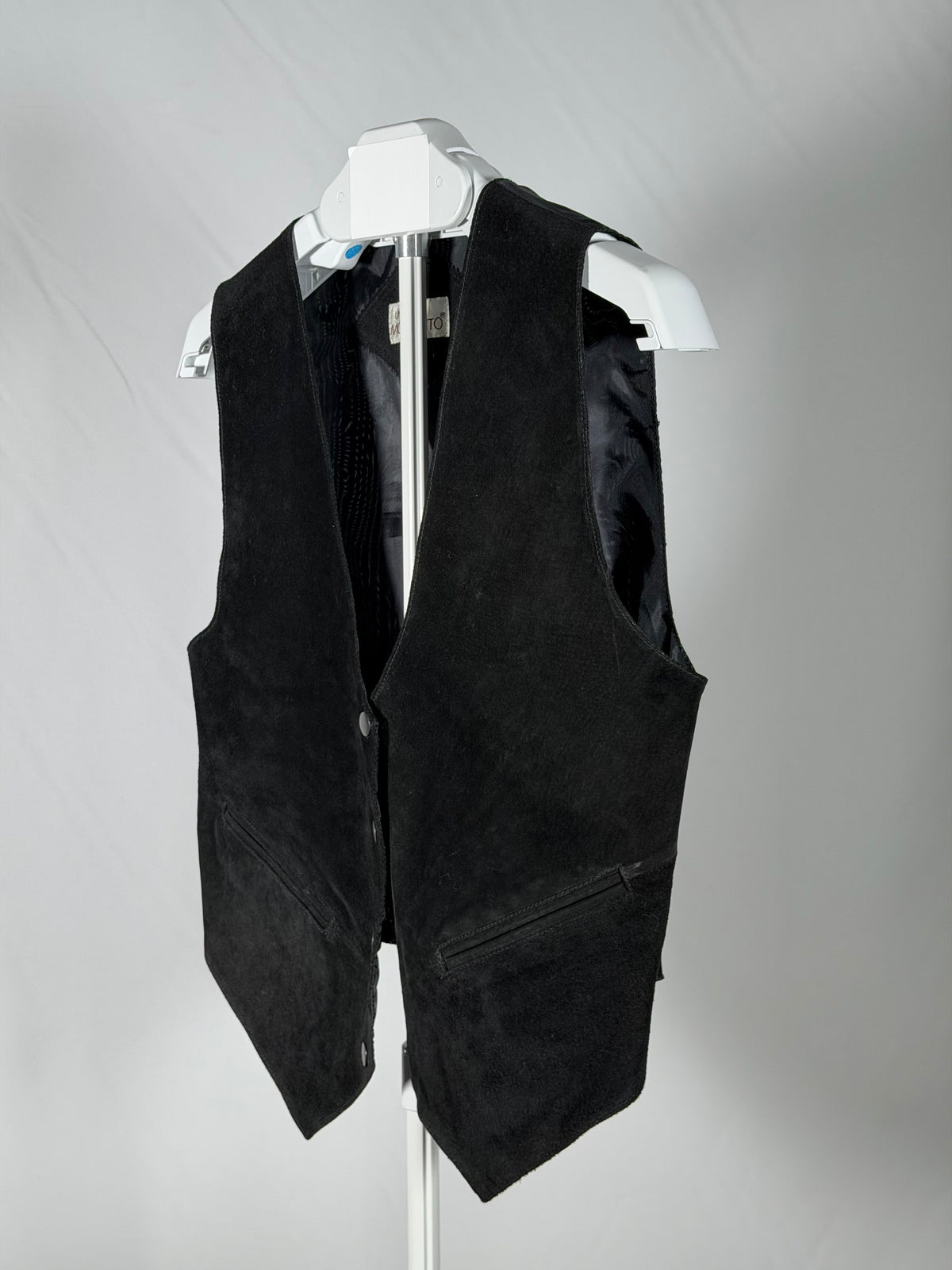Vintage 90s Uno Momento black genuine suede vest