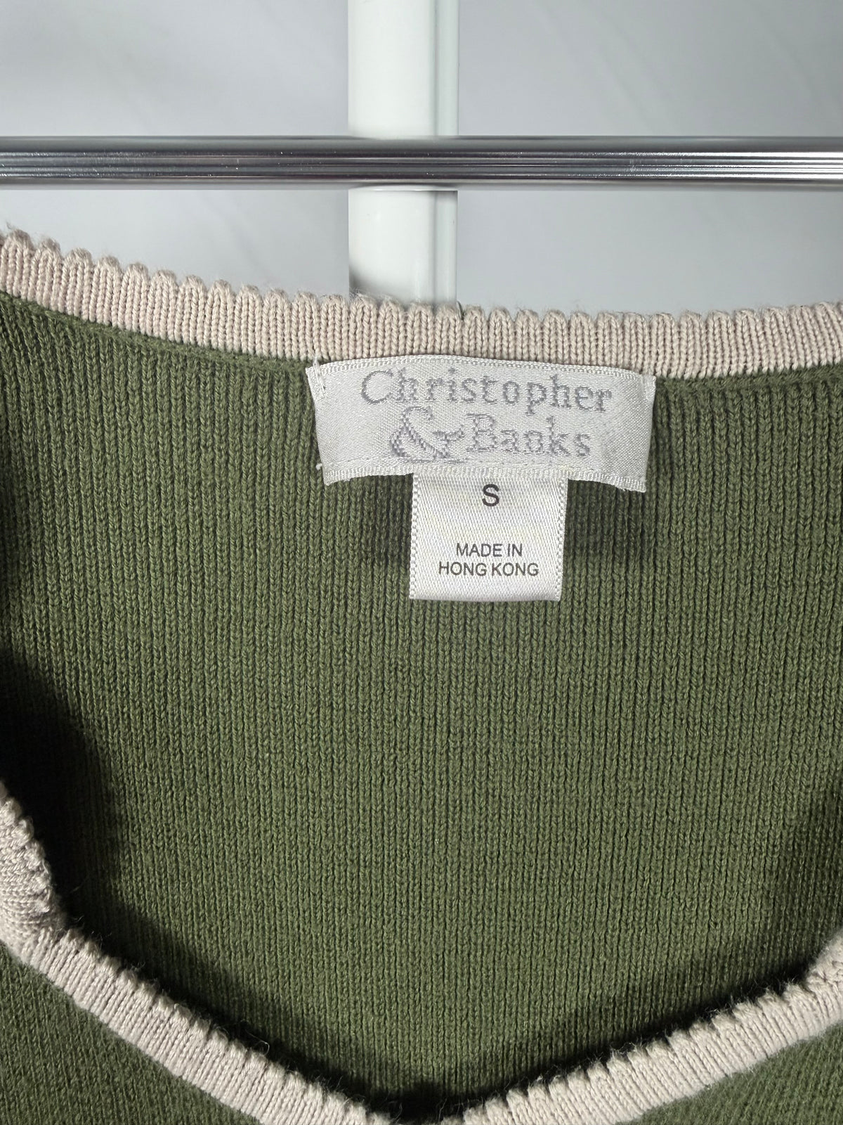 Vintage Y2K Christopher & Banks olive scalloped v-neck sweater tank