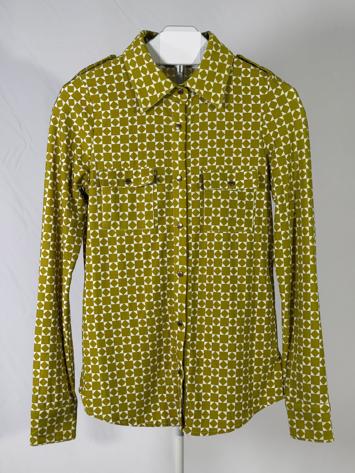 BCBGMAXAZRIA chartreuse geometric button-up