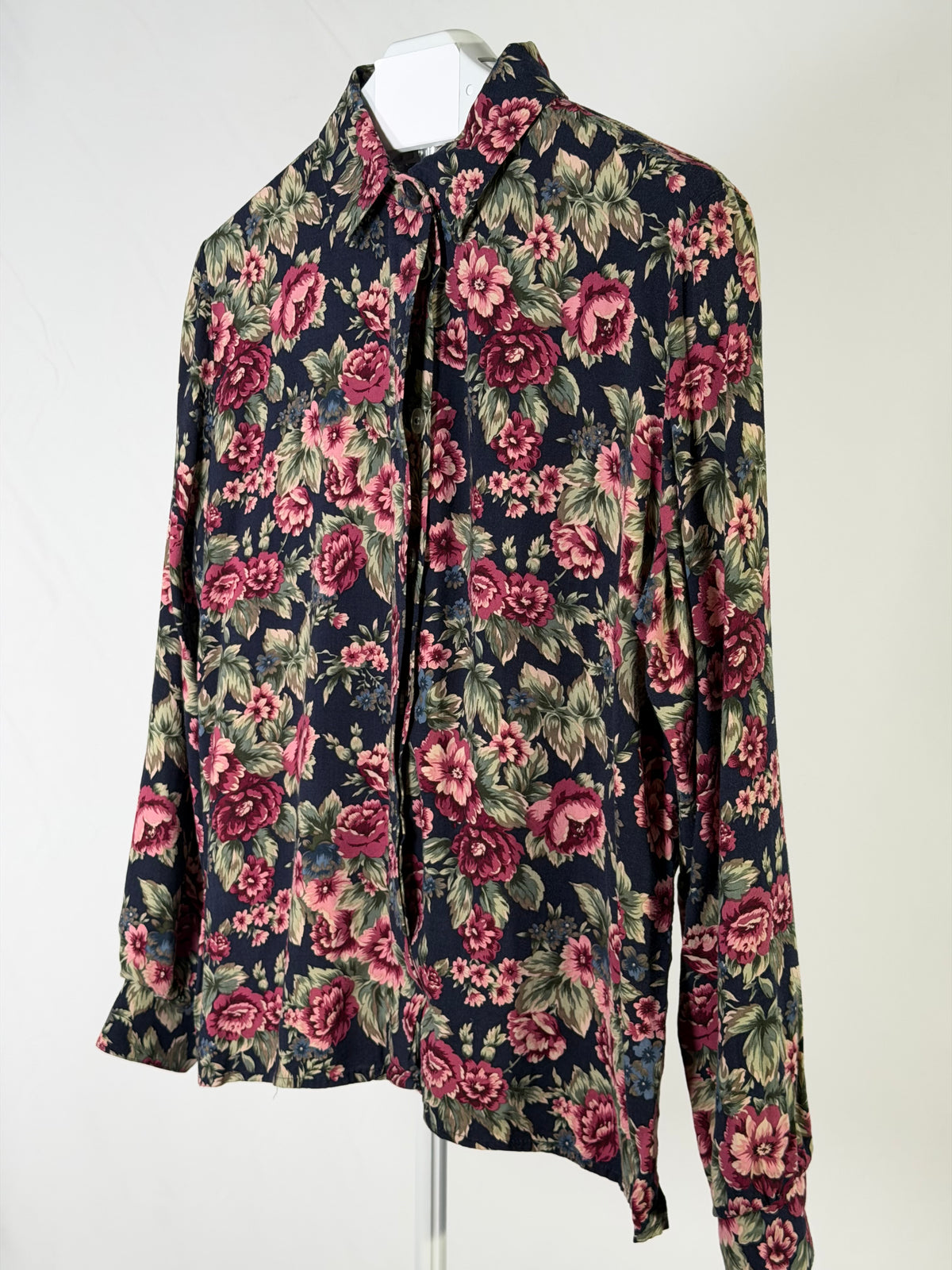 Vintage 90s Lucia Petites navy floral long sleeve blouse