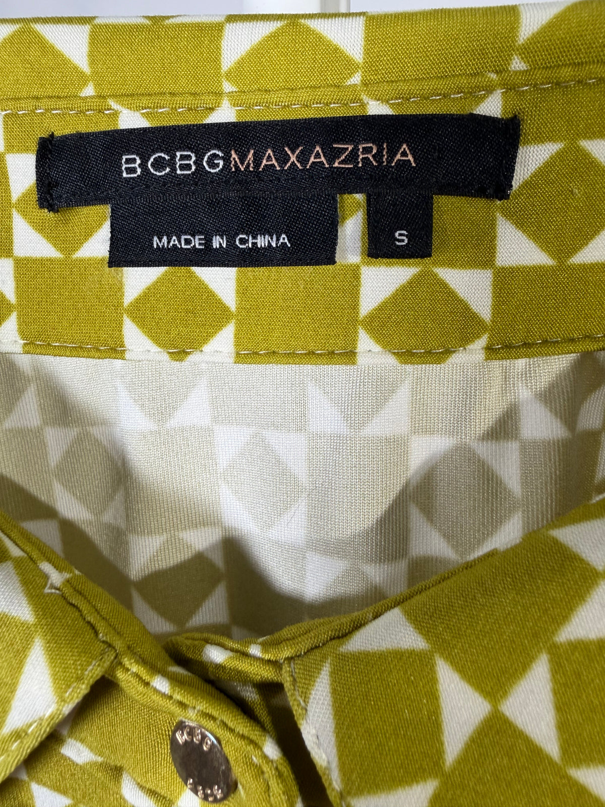 BCBGMAXAZRIA chartreuse geometric button-up