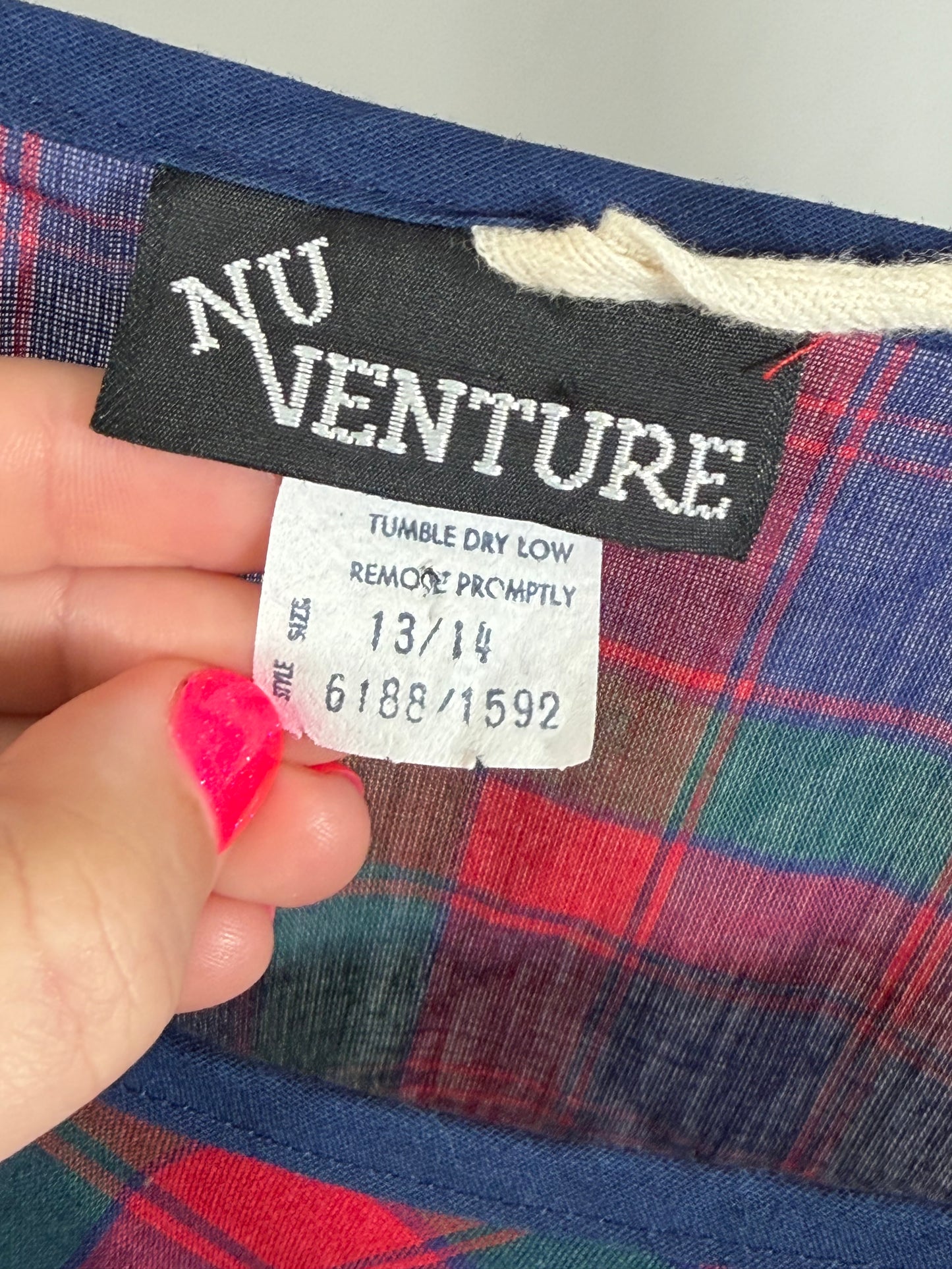 Vintage 80s Nu Venture poof sleeve plaid midi dress