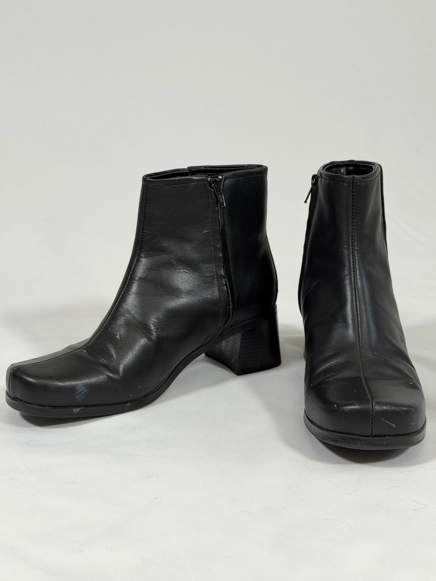 Vintage 90s Predictions black leather square toe boots