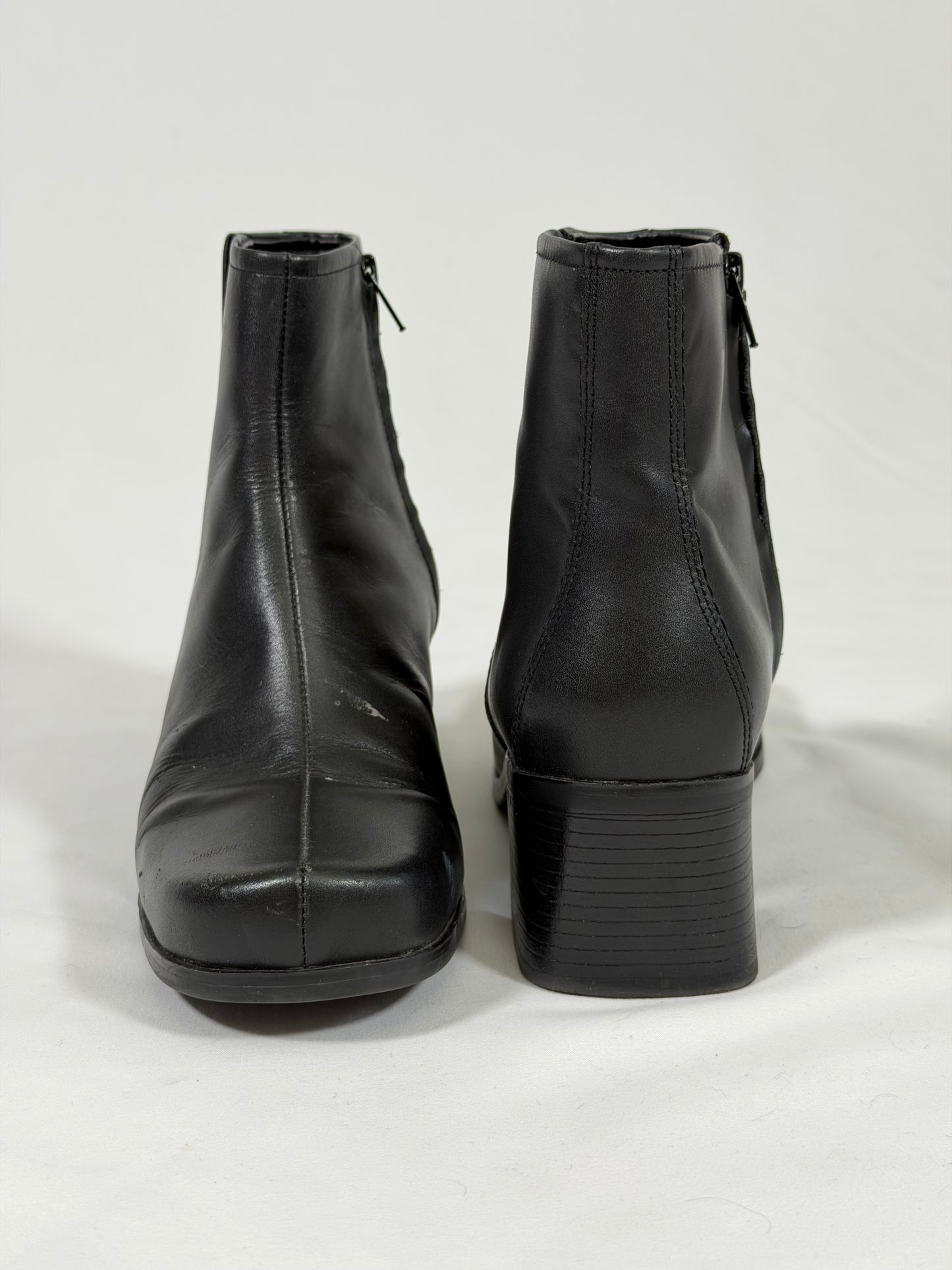 Vintage 90s Predictions black leather square toe boots