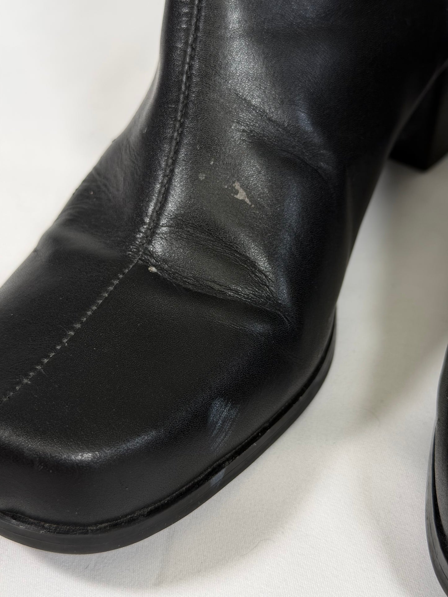 Vintage 90s Predictions black leather square toe boots