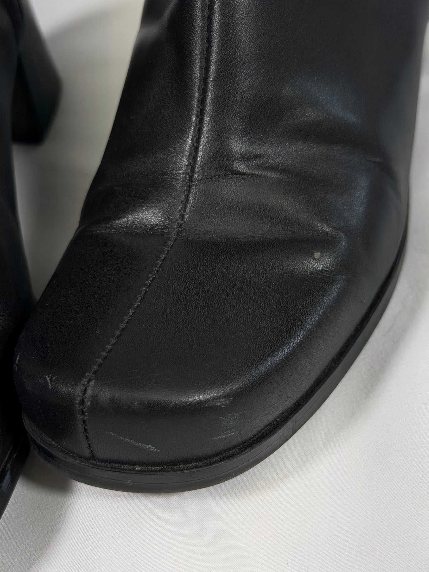 Vintage 90s Predictions black leather square toe boots