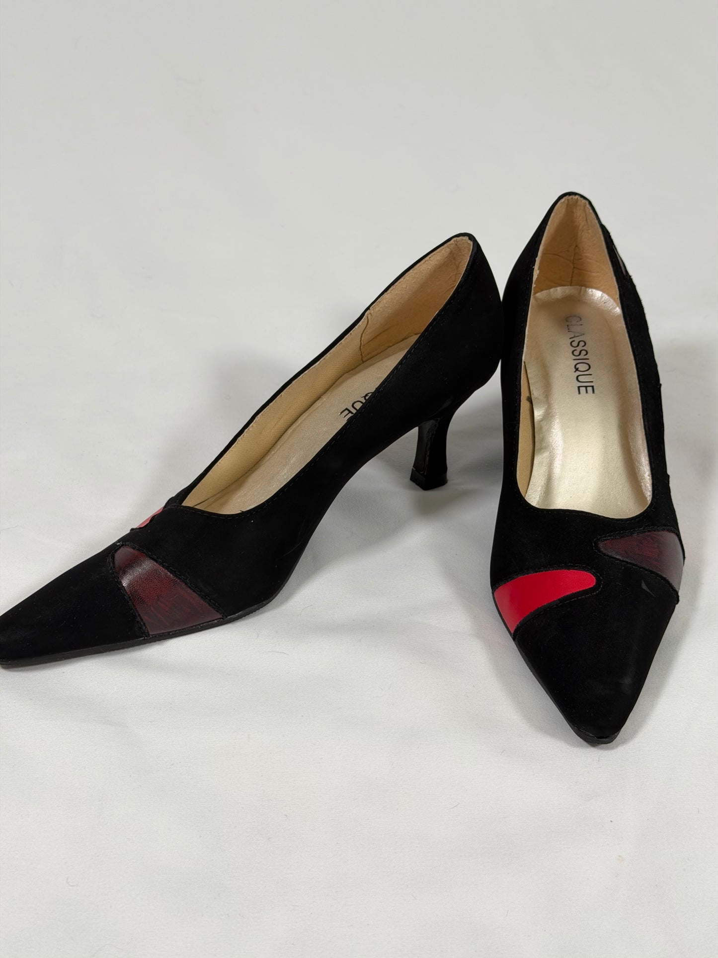 Vintage 80s/90s Classique black & red color-block kitten heels