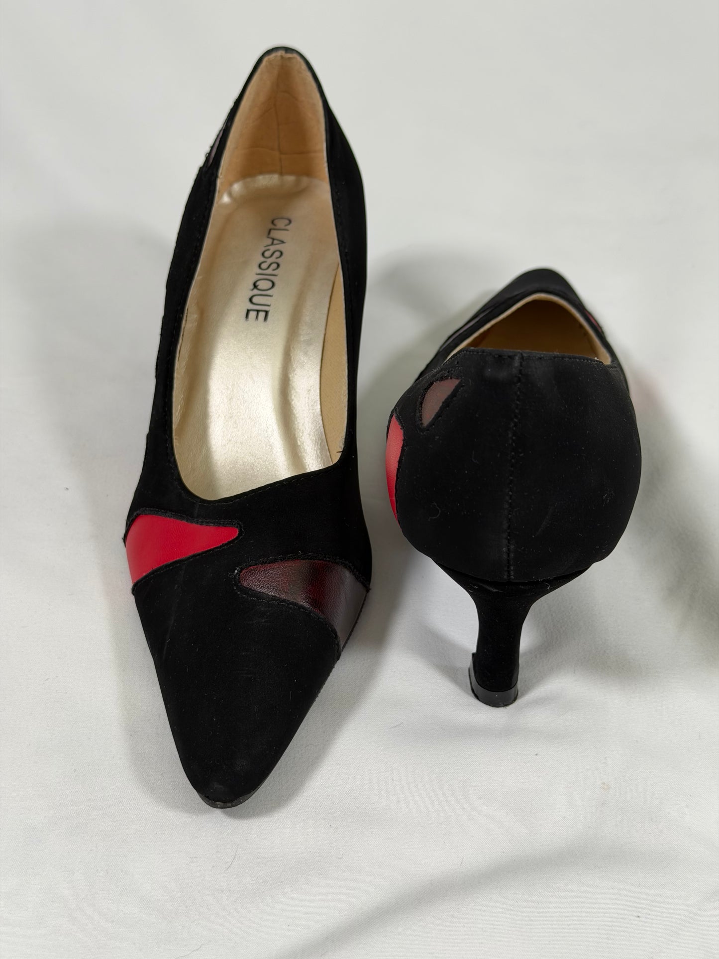 Vintage 80s/90s Classique black & red color-block kitten heels