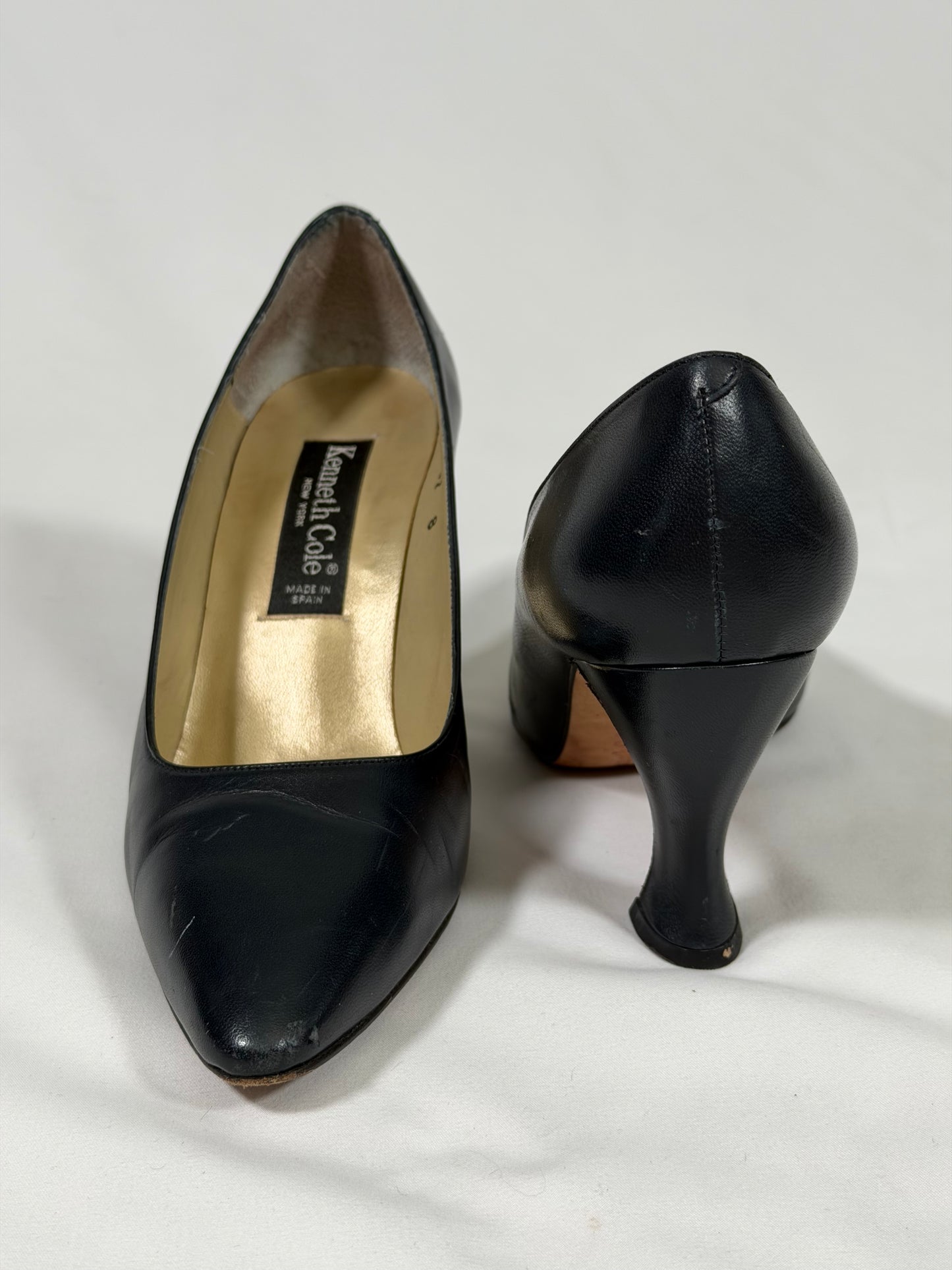 Vintage 90s Y2K Kenneth Cole black leather pointed toe pumps
