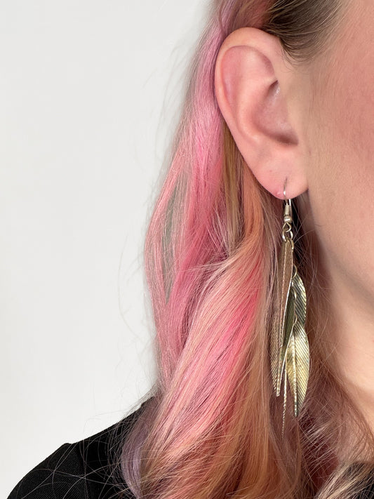 Vintage 90s cascading leaf dangle earrings