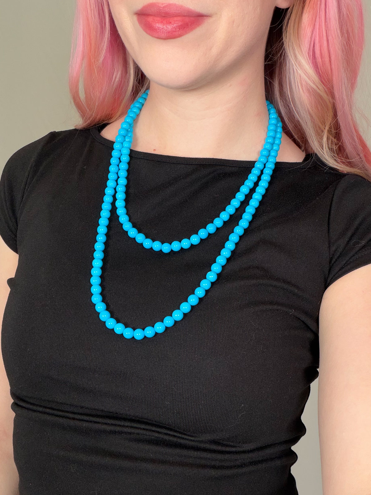 Vintage 70s/80s extra long blue faux turquoise necklace