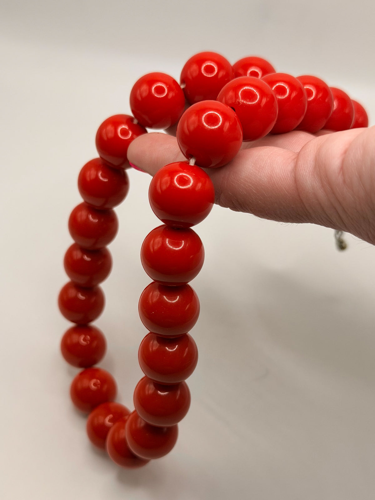 Chunky red acrylic ball bead neckalce