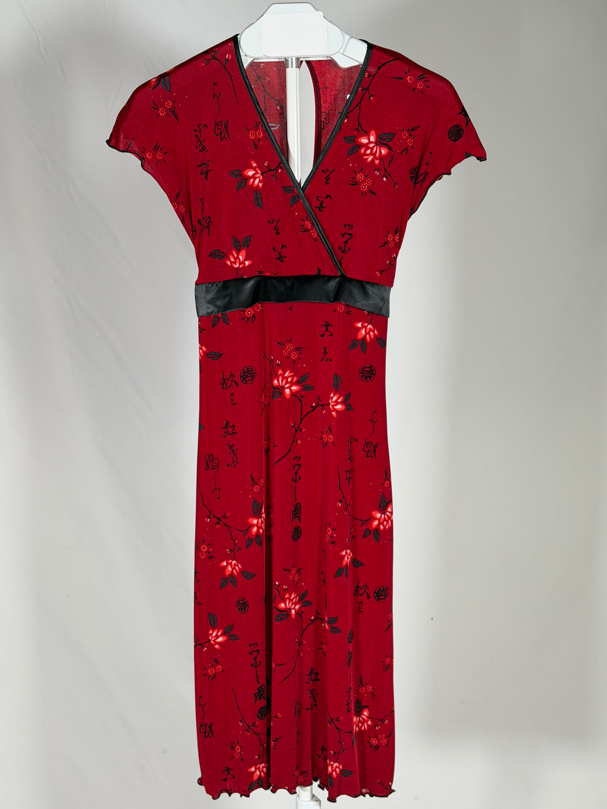 Vintage Y2K M Collection red floral/calligraphy key-hole midi