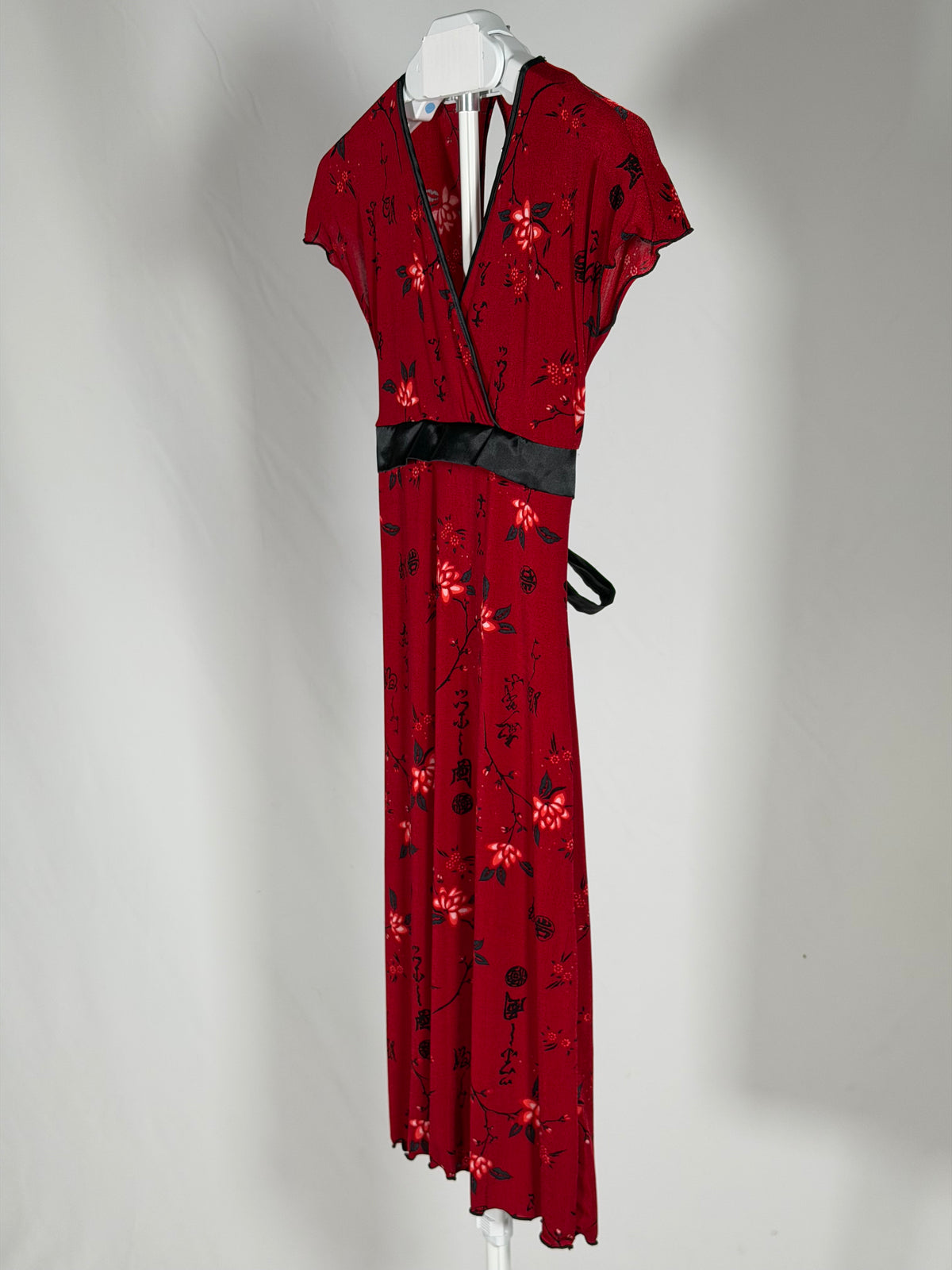 Vintage Y2K M Collection red floral/calligraphy key-hole midi