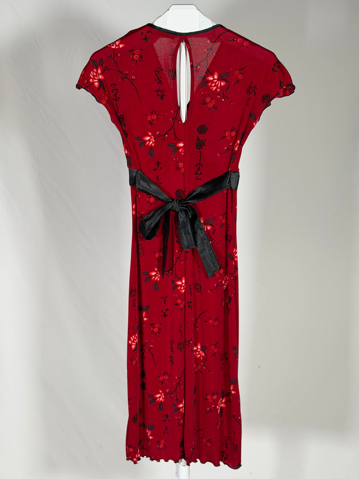 Vintage Y2K M Collection red floral/calligraphy key-hole midi